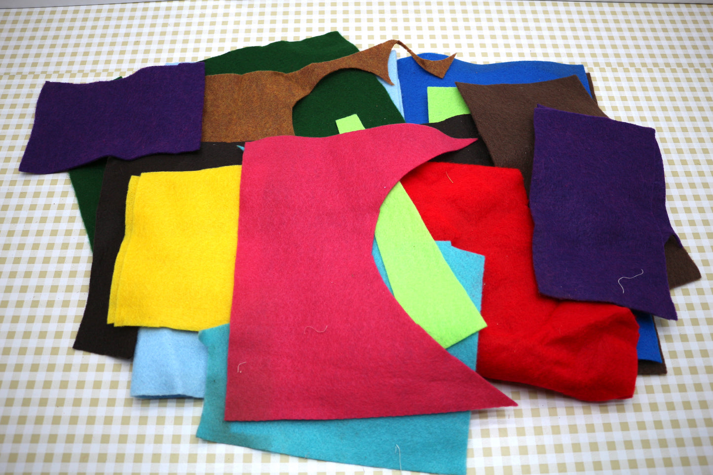 Craft, Create, and Imagine with the Felt Remnant Pack!