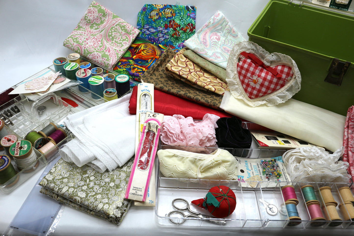 1970s Avocado Green Sewing Starter Box – Curated Vintage Fabrics & Supplies