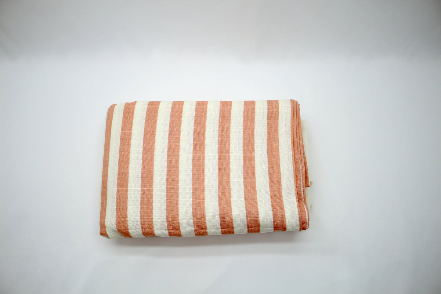 Farm Stand Peaches Cotton Woven Fabric 45" x 4 yds