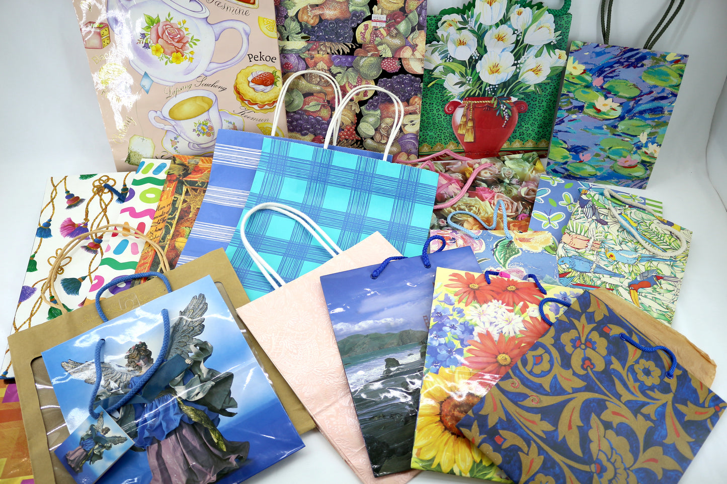 6 Versatile Patterned Gift Bags