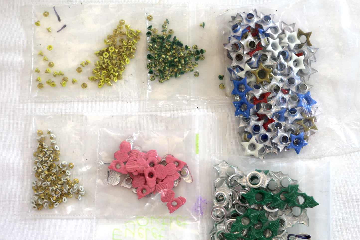 Metal Eyelet Bundle – Mixed Bag