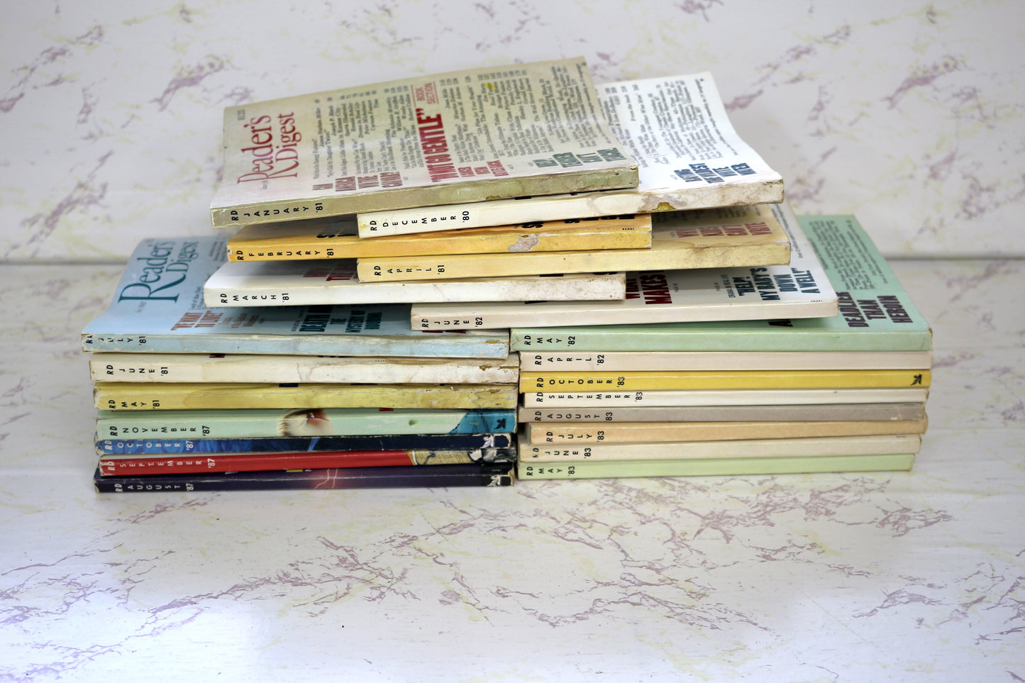 1980s Reader’s Digest Magazines – Perfect for Crafty Projects & Zero-Waste Fun 📚✨