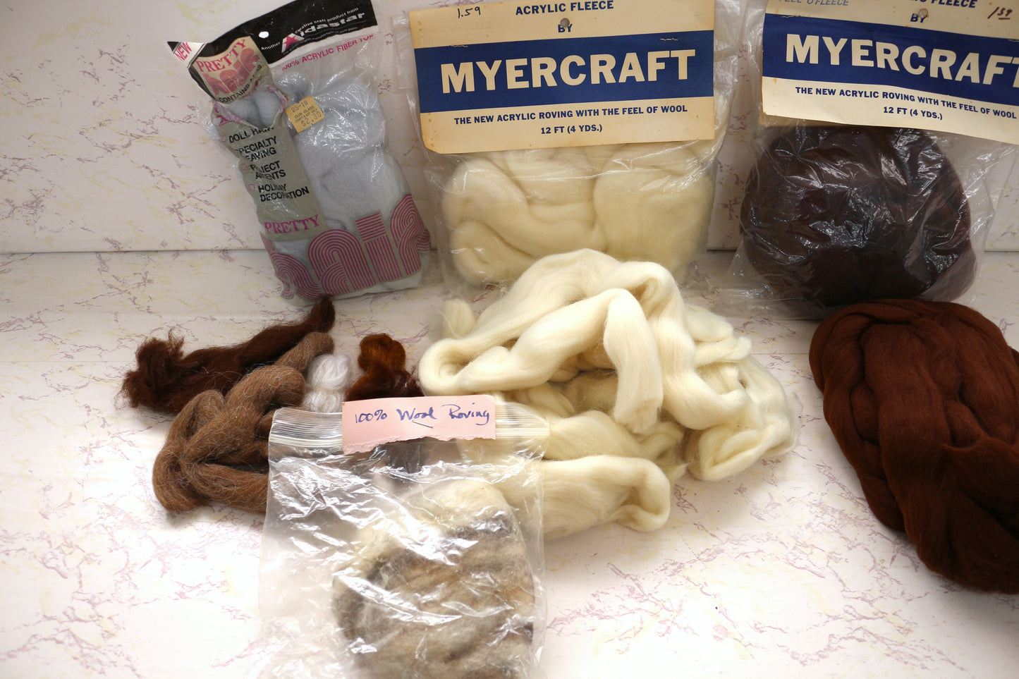 Bundle of Acrylic Fleece Roving – Soft and Versatile Craft Material