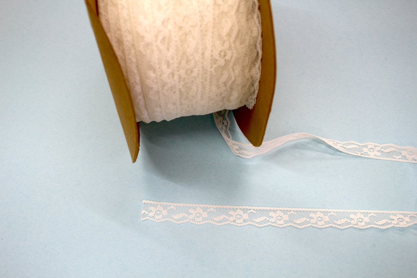 ✨ Delicate 0.75" Trim – Timeless Elegance for Sewing & Crafts! ✨