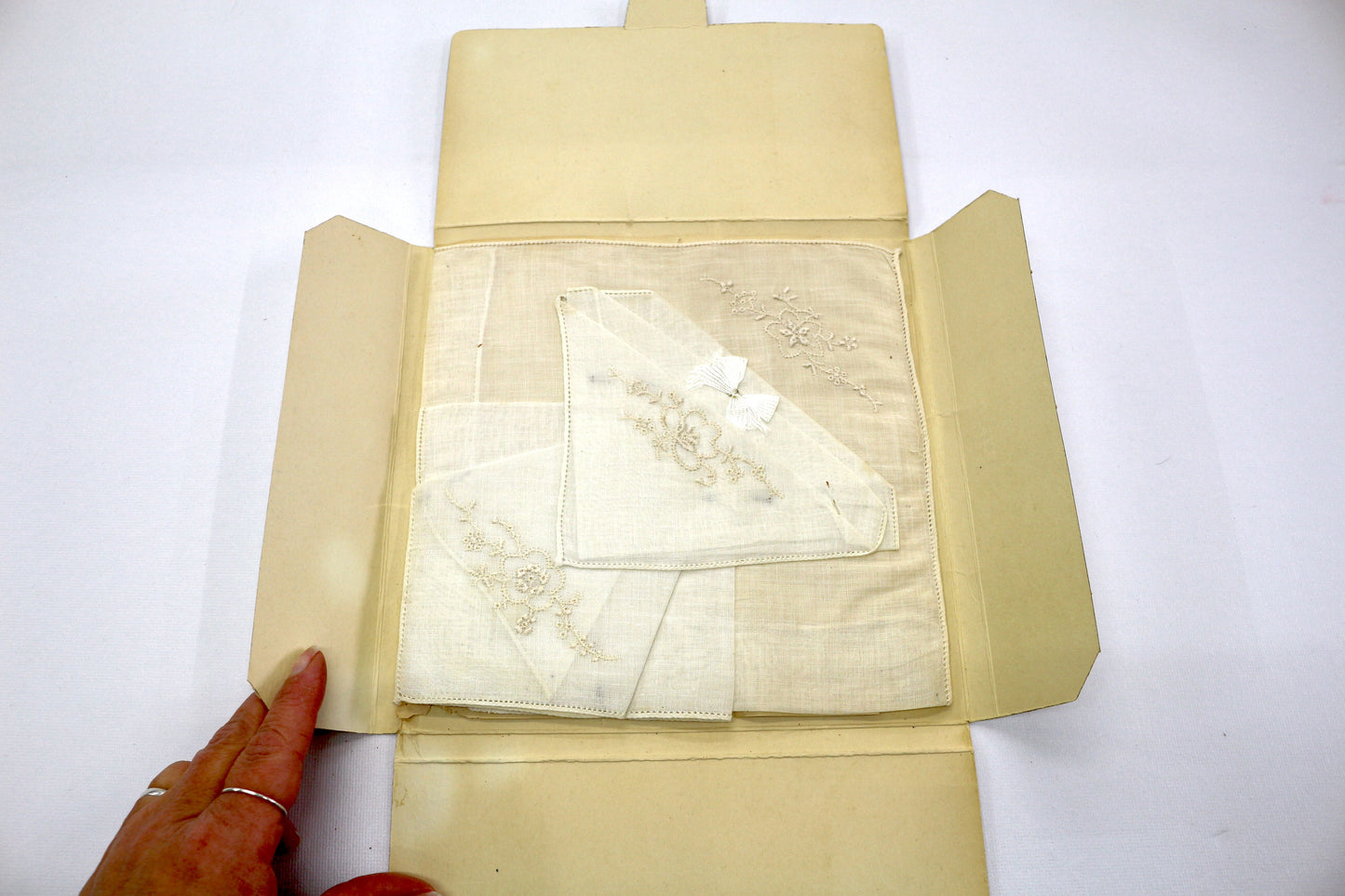 Vintage Paragon Linens Handkerchief Set – In Original Packaging