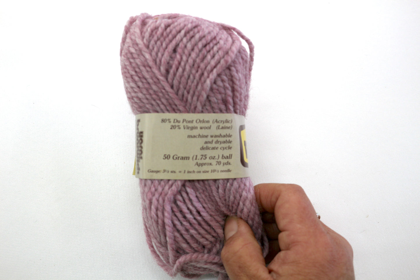 Vintage Rugger Yarn – 80% Orlon & 20% Virgin Wool, Mauve Lilac