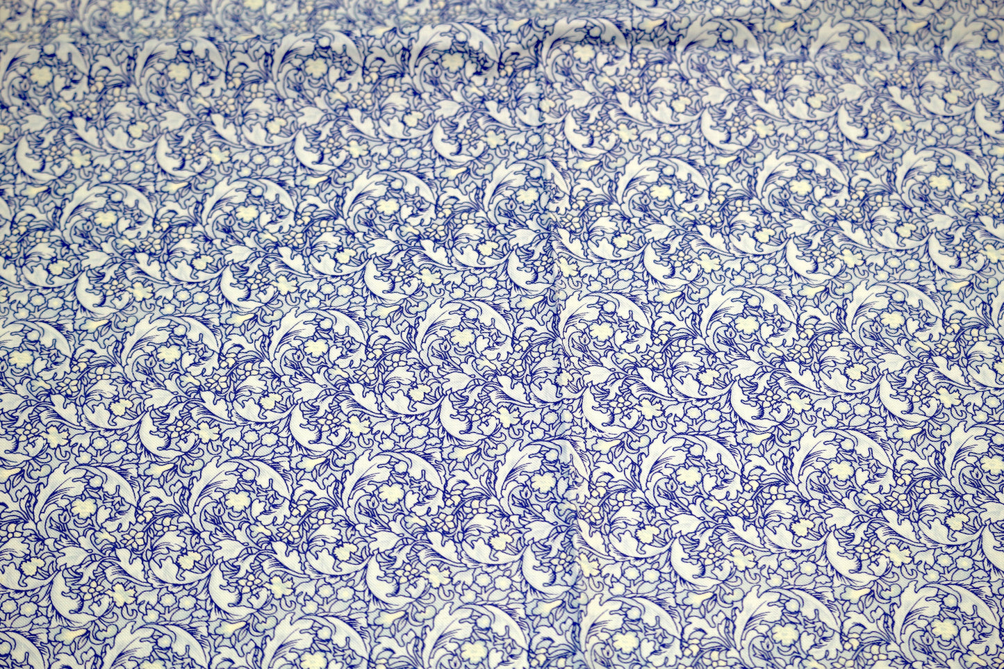 Blue Breeze Swirl & Leaf Cotton – 44" x 1.25 Yards
