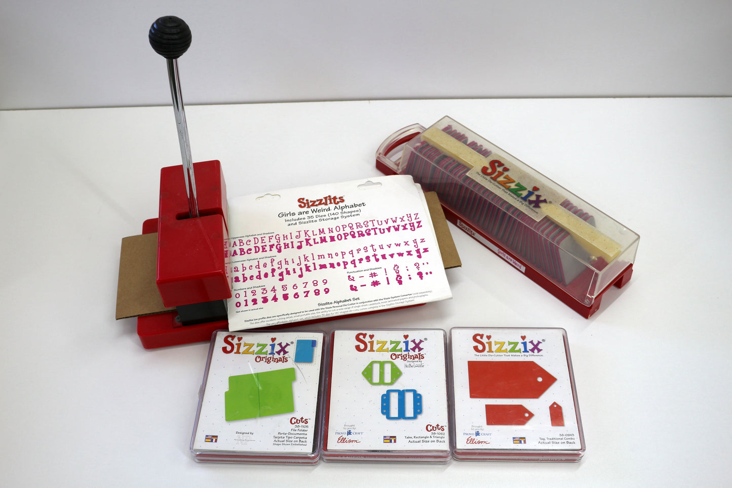 Vintage Sizzix Die-Cut Machine with 4 Dies (Needs Plate)