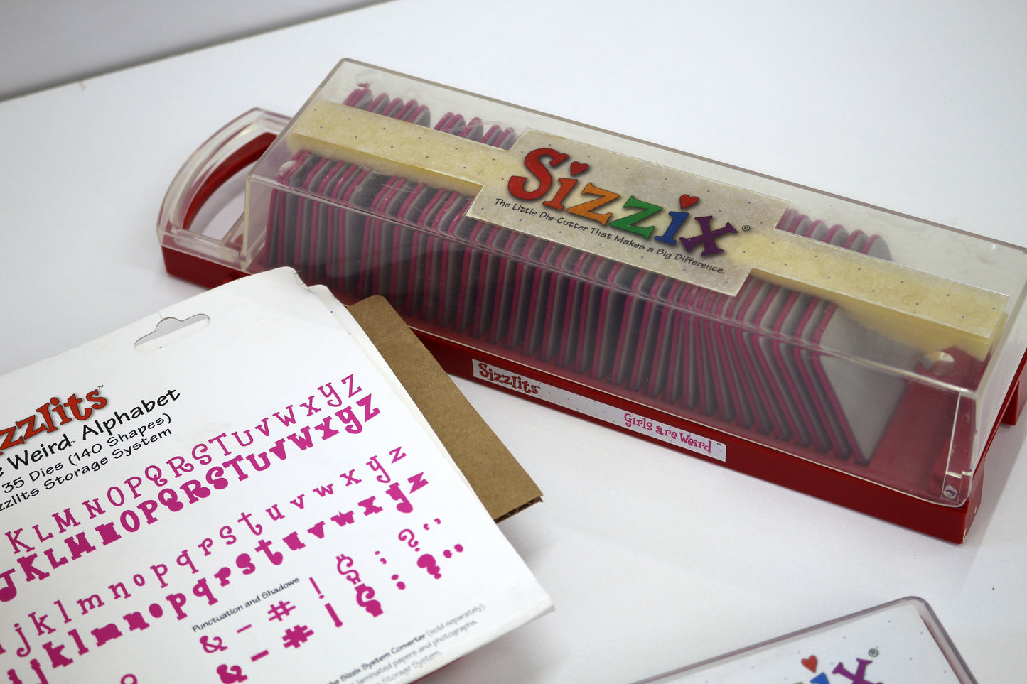 Vintage Sizzix Die-Cut Machine with 4 Dies (Needs Plate)