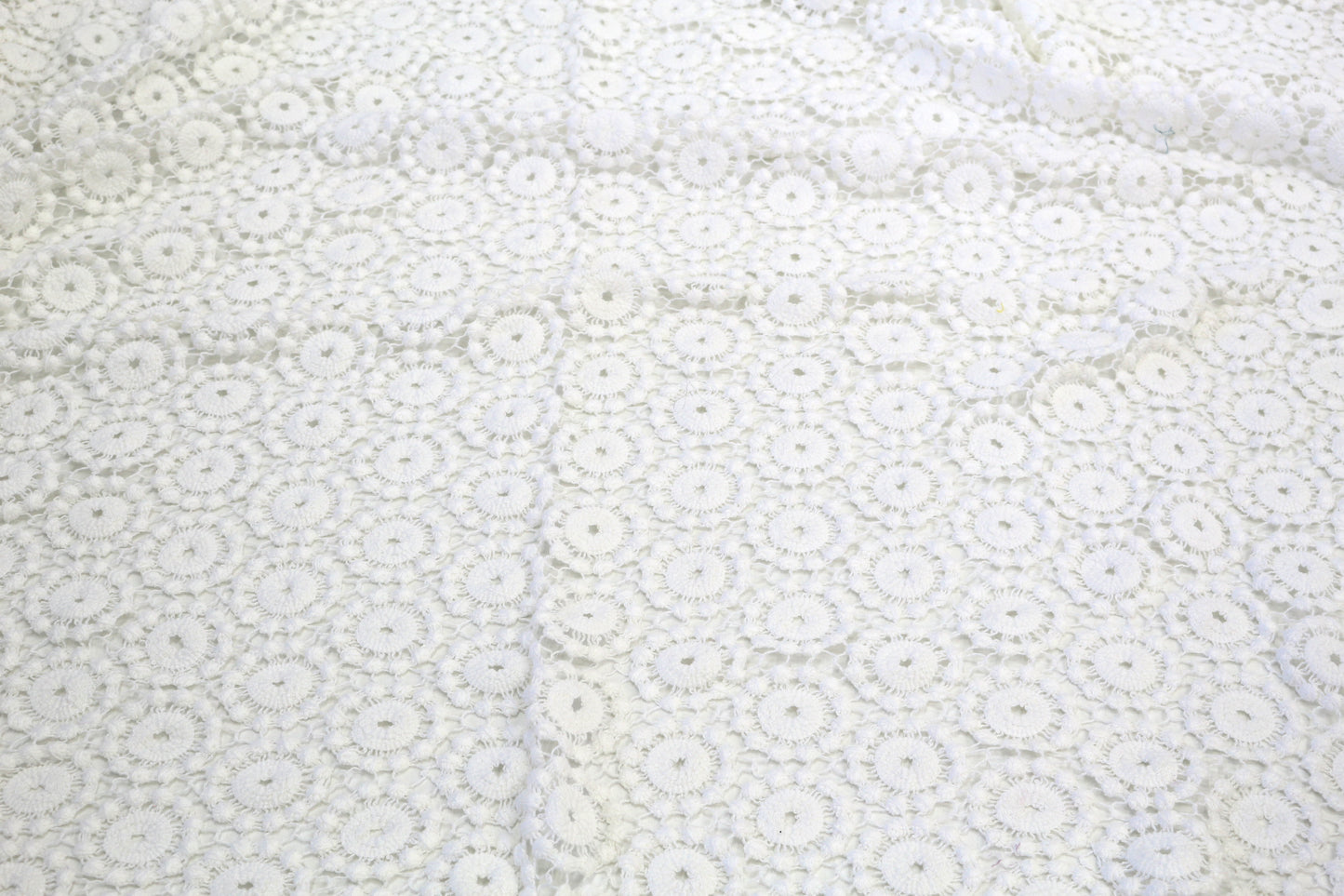 White Floral Cotton Fabric – 33" x 48" Midweight