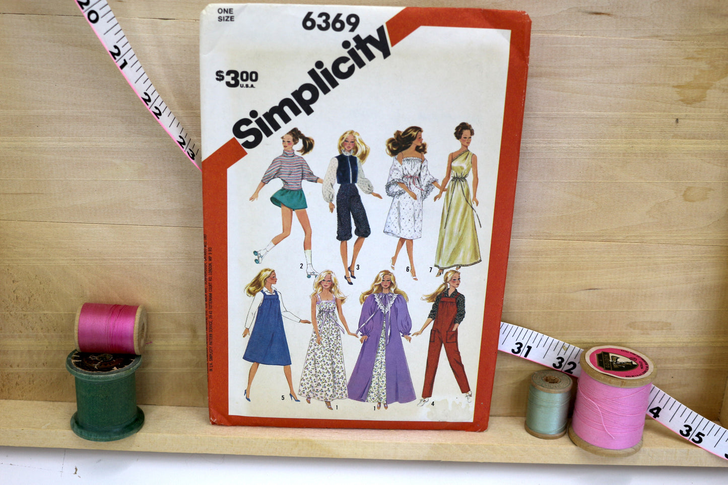 Simplicity 6369 Wardrobe for 1.5" Doll, Barbie Sewing Pattern