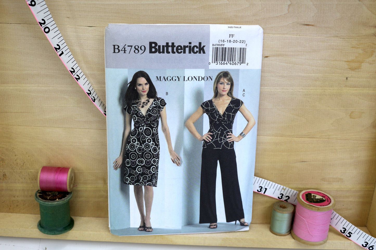 Butterick 4789 Womens Top, Dress and Pants Sewing Pattern size FF 16-18