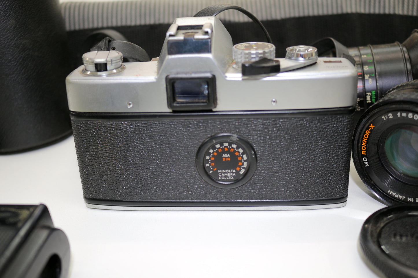 Minolta SRT SC-II 35mm Camera with 4 Lenses & Strap – Untested