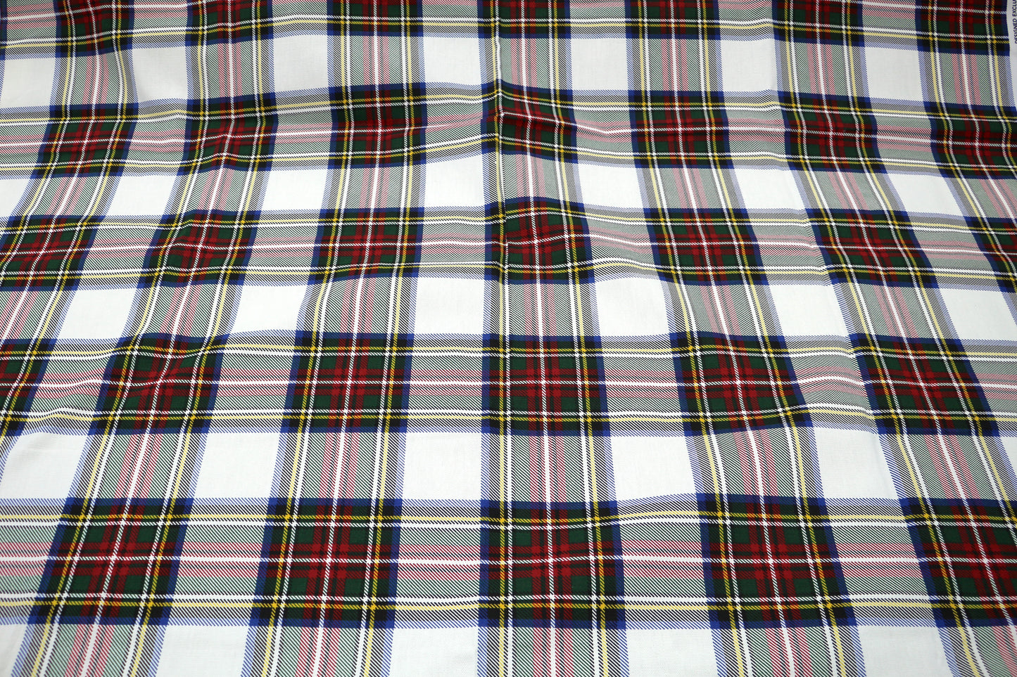 Classic Plaid Cotton Blend Fabric – 54" x 1.5 Yards