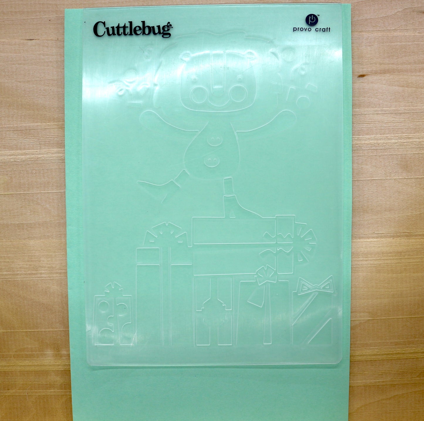 Cuttlebug / Provo Craft Embossing Folder – Lion on Gifts