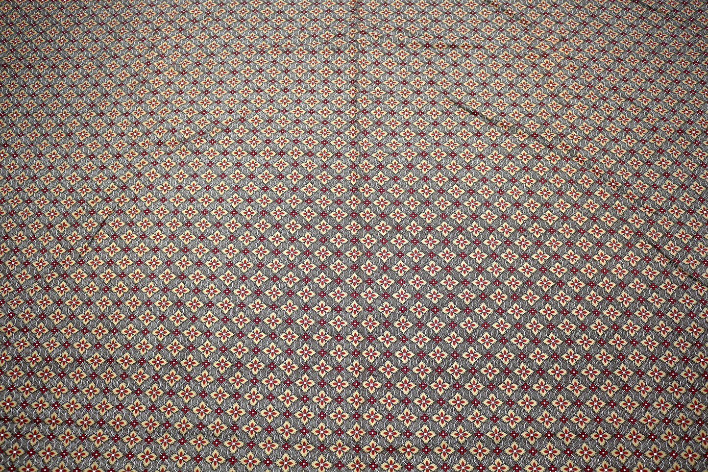 🌼 Brown & Red Floral Geometric Cotton Fabric – 44" x 3.5 Yards