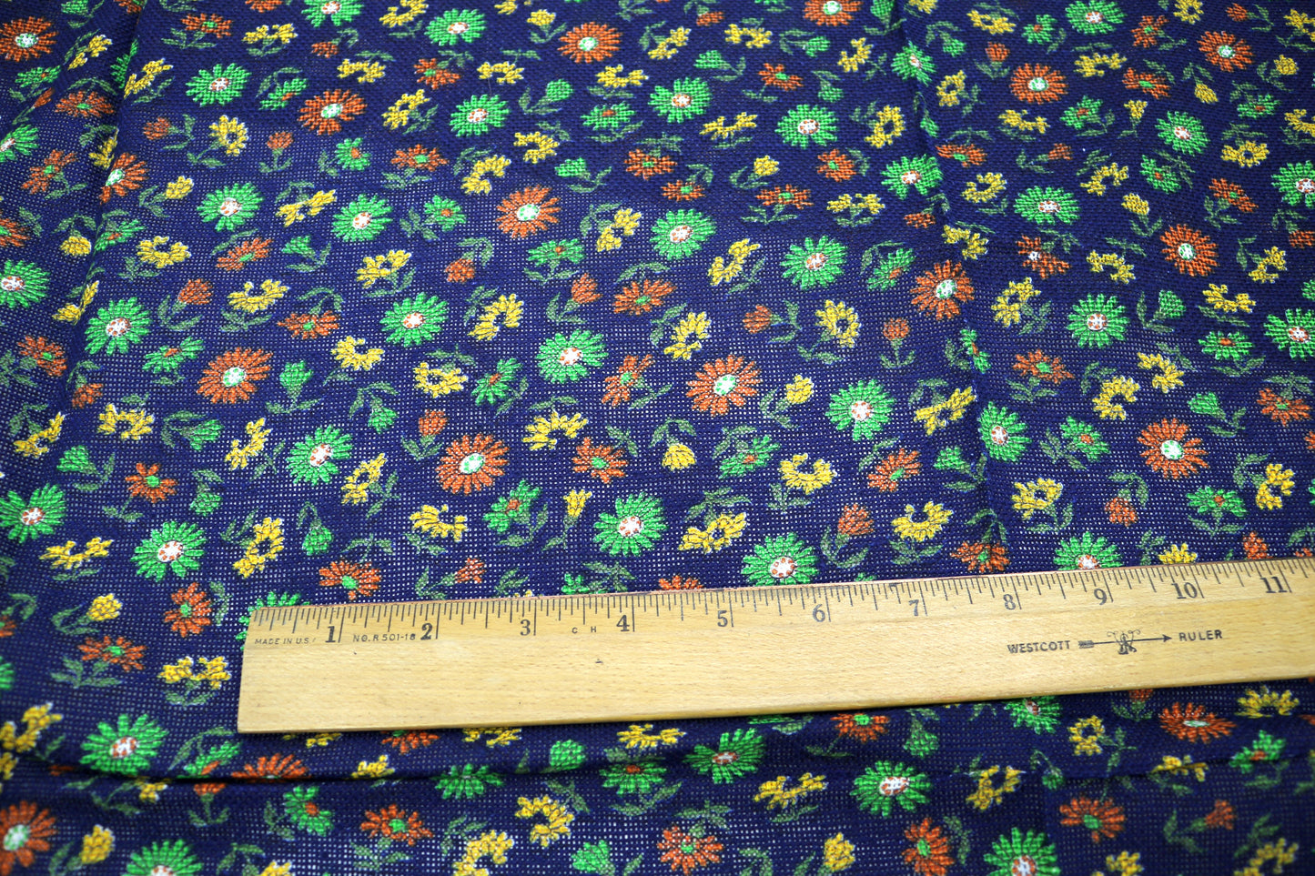 “Meadow Burlap” Floral Fabric – 1.5 Yards