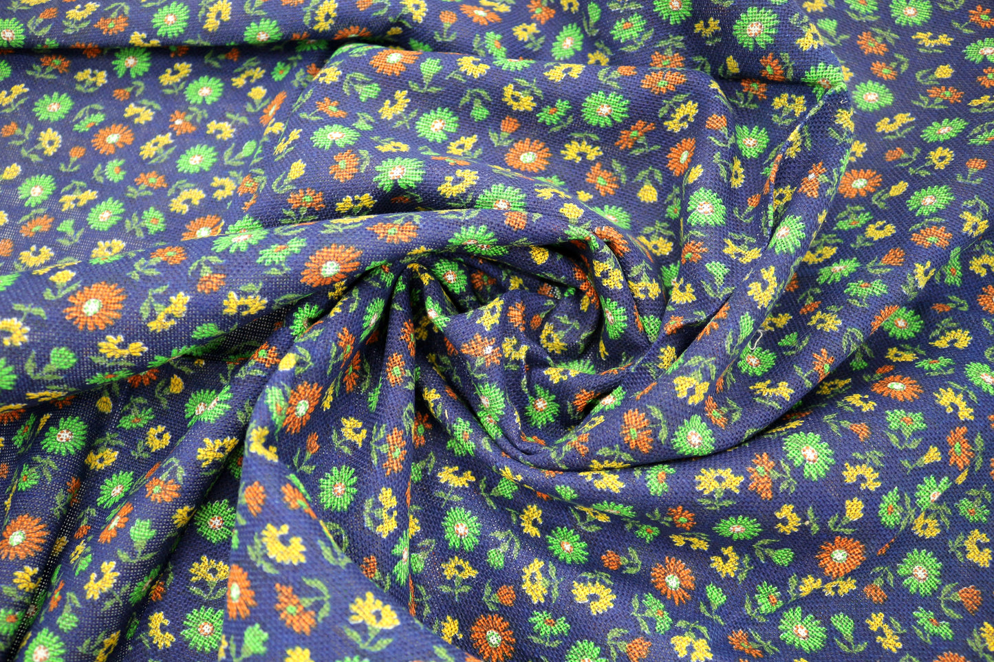 “Meadow Burlap” Floral Fabric – 1.5 Yards