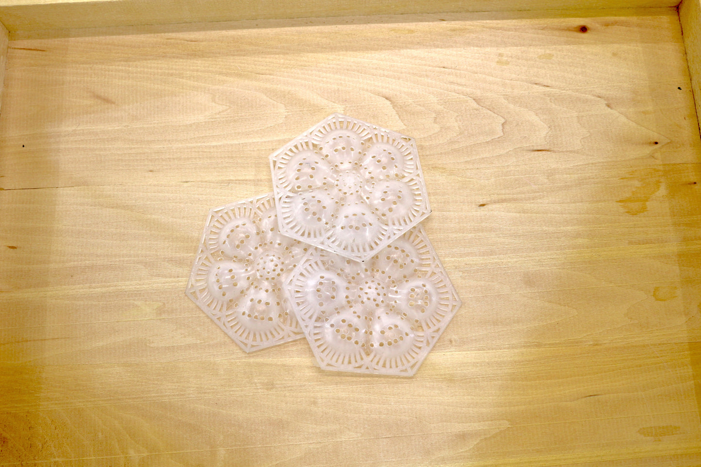 Needlepoint Plastic Flower Bases β Set of 5 for $3