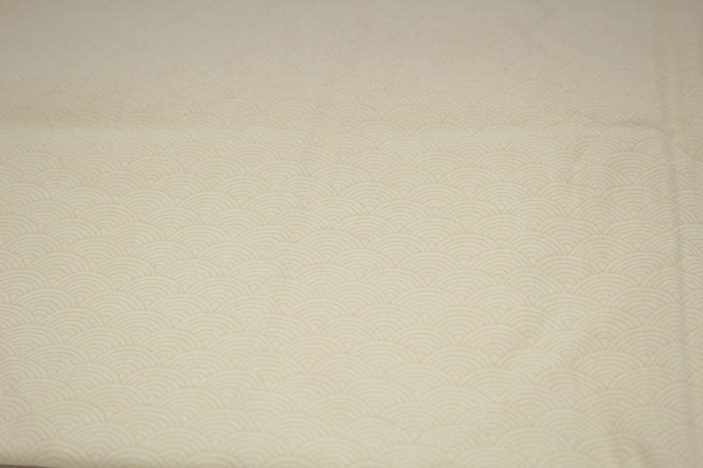 ☁️ Soft Neutral Wave Cotton – 44" x 2.25 Yards