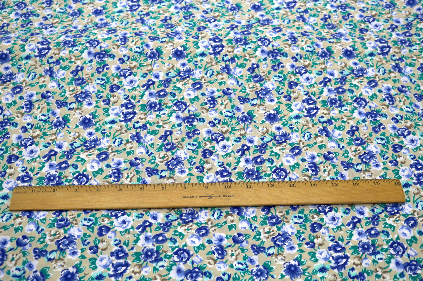 Beige Flower Garden Cotton Fabric 60 x 3.5 yd - Sewing & Creative Projects