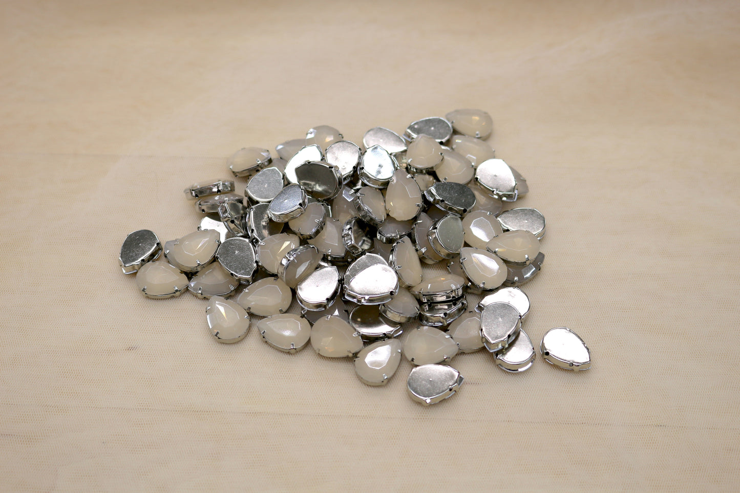 Opalescent Teardrop Sew-On Gem – Metal Setting