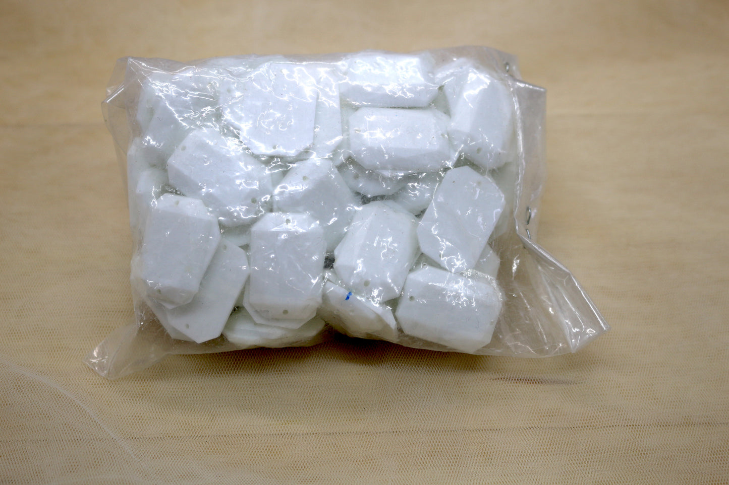 White Flat-Back Plastic Gem – Octagon Shape