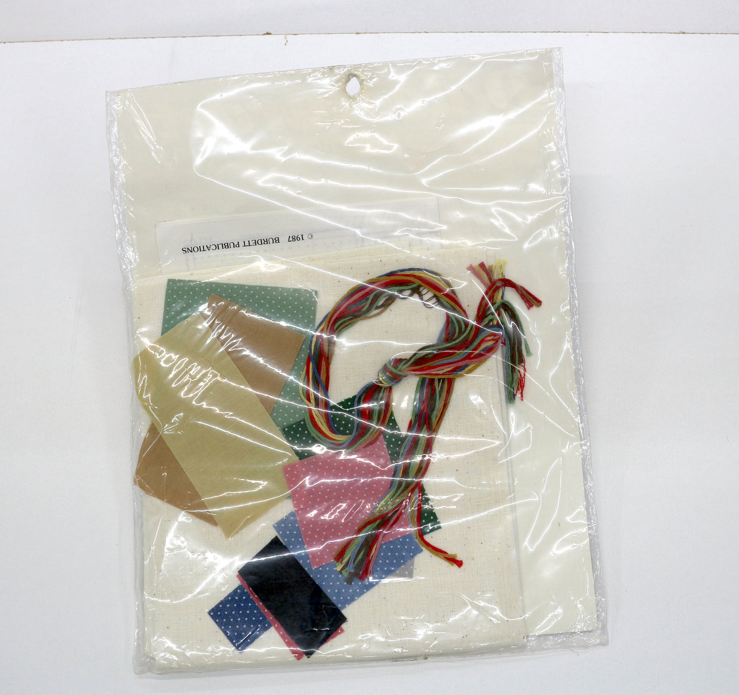 Dale Burdett Design Collar