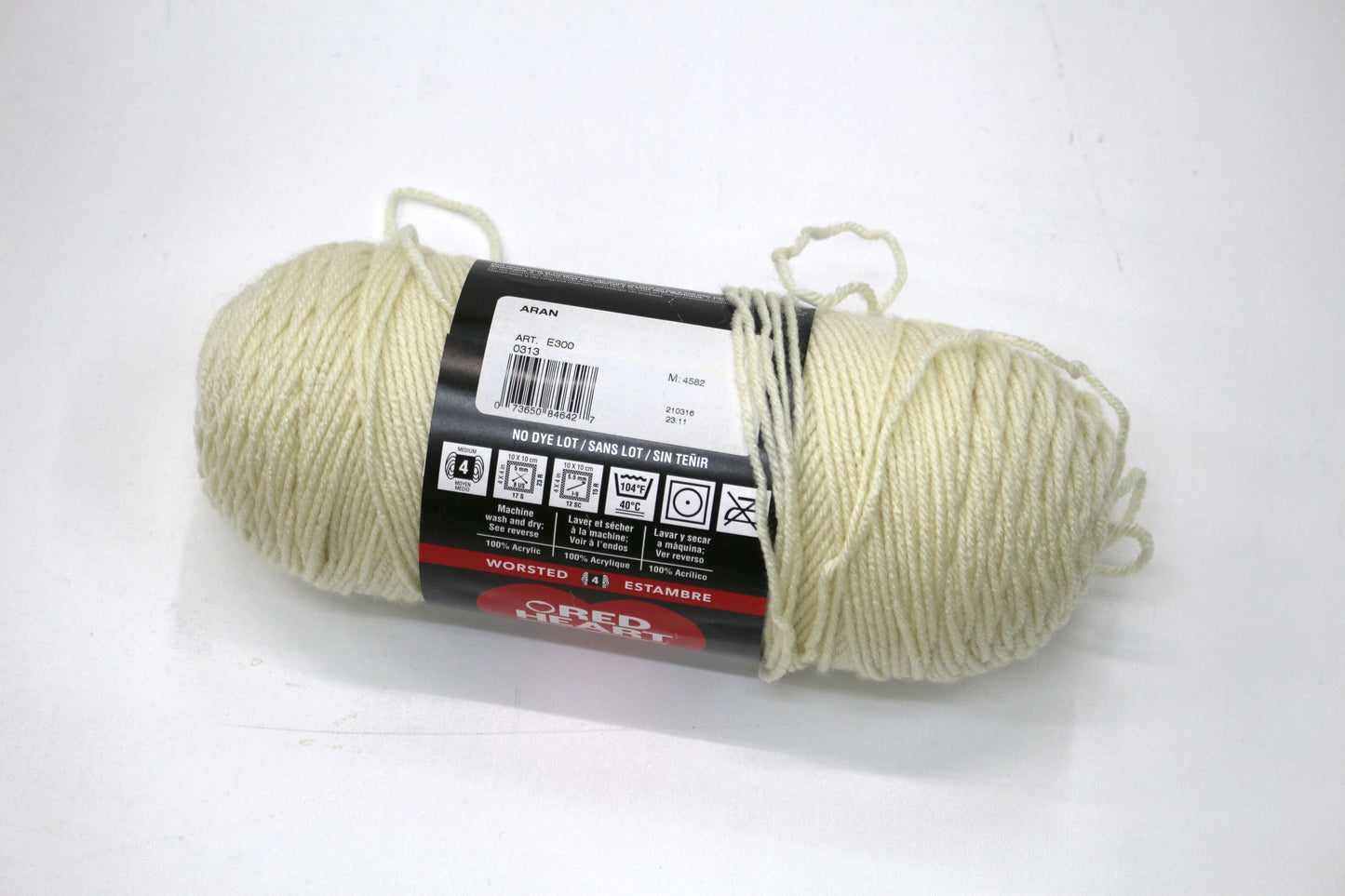 Red Heart - Aran 7oz Yarn