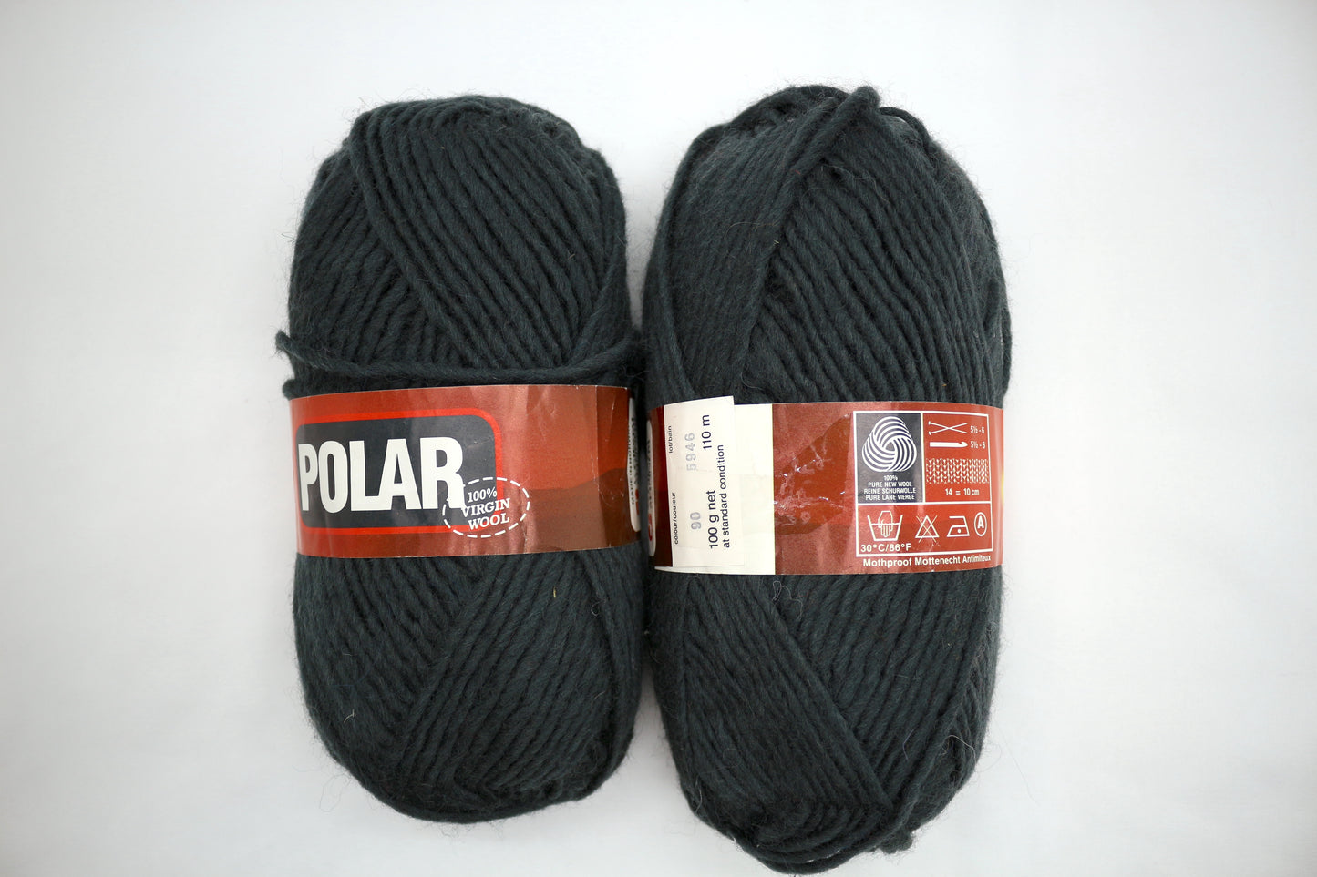 Polar 100% Virgin Wool Dark Gray Yarn