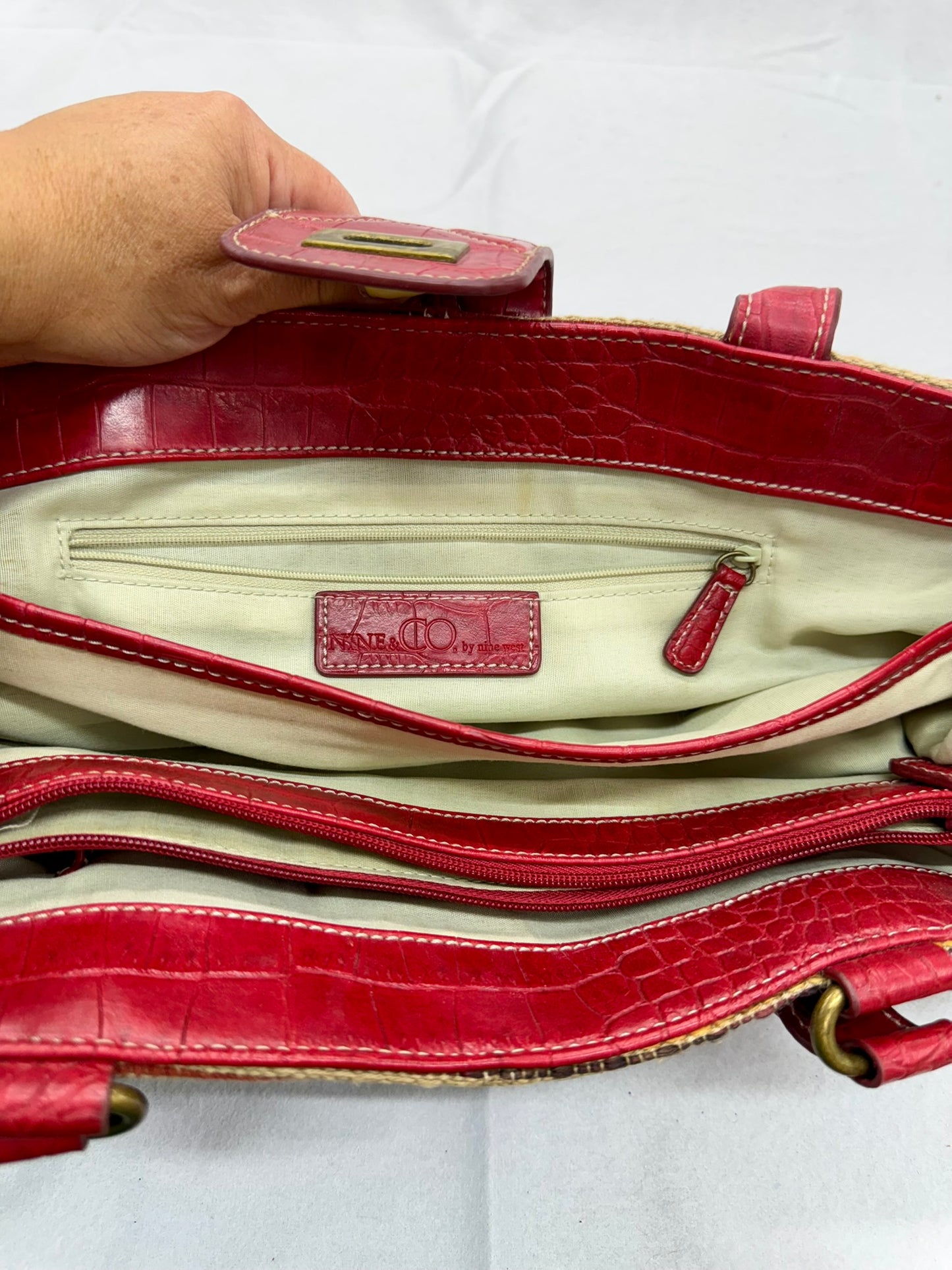 Nine & Co Carpet Purse – Secondhand Bag for Upcycling or Everyday Use