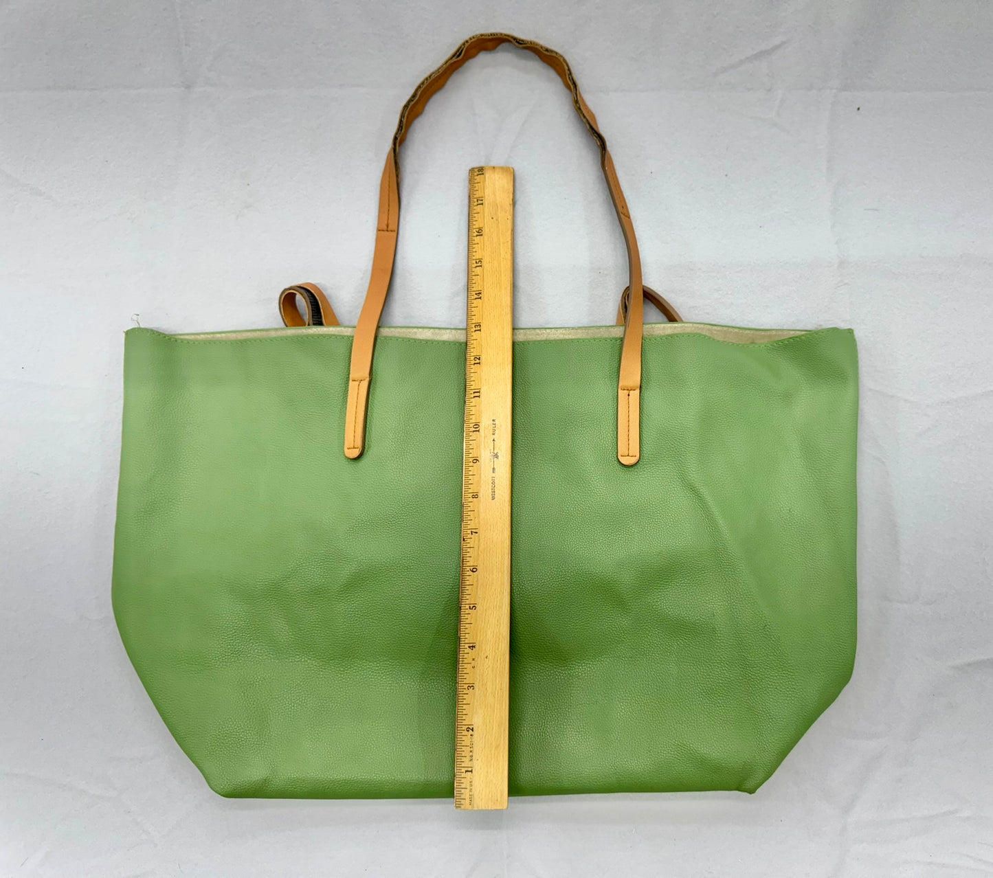 Green Vegan Leather Tote – Secondhand Bag for Upcycling or Everyday Use