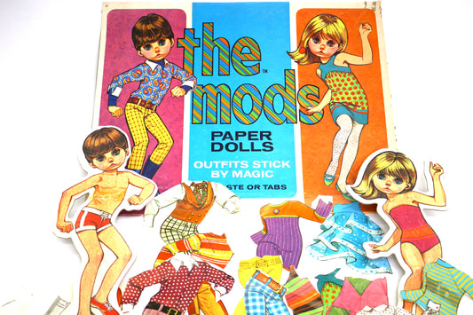 The Mods Paper Dolls and Outfits, Junk Journal Spread
