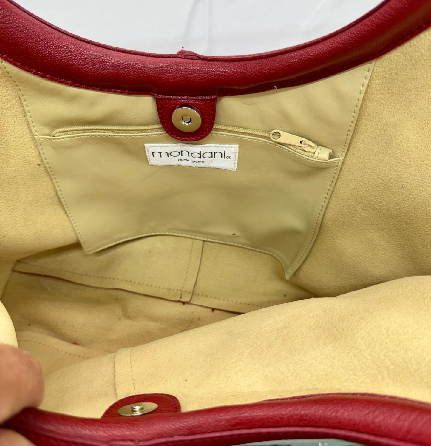 Mondani Red Leather Tote – Secondhand Bag for Upcycling or Everyday Use