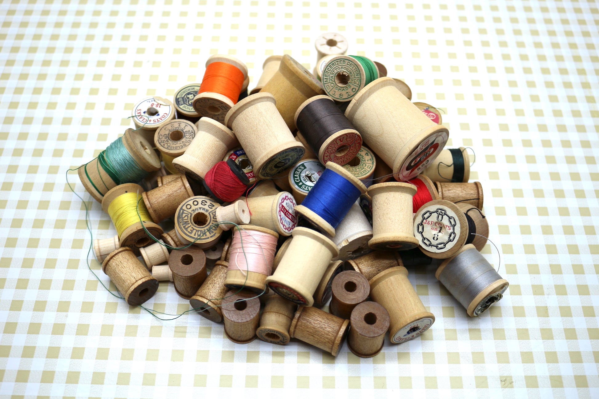 1 pound of Vintage Wood Thread Spools – Makeropolis