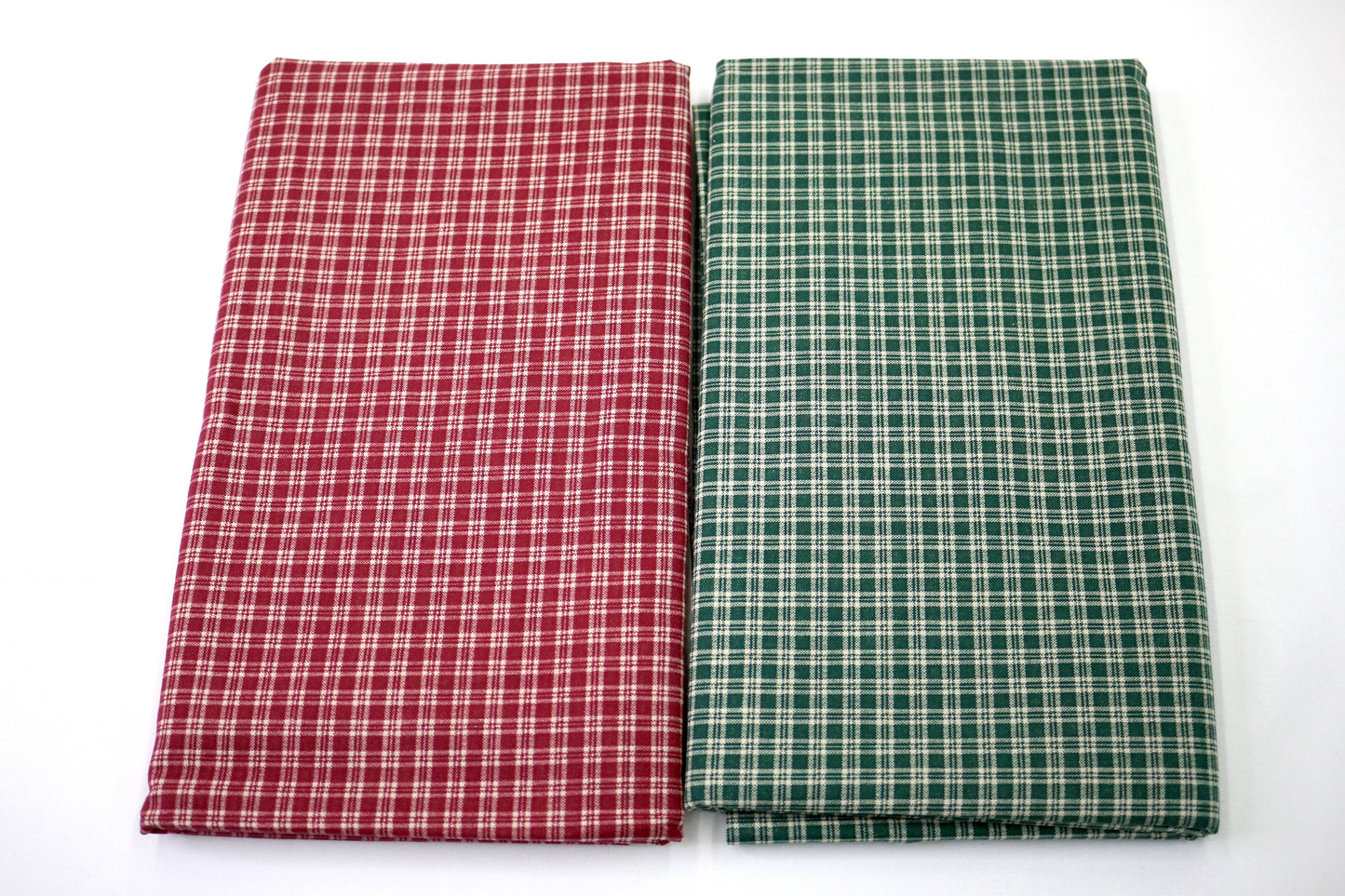 Cottage Comfy Red & Green Cotton Fabric Bundle