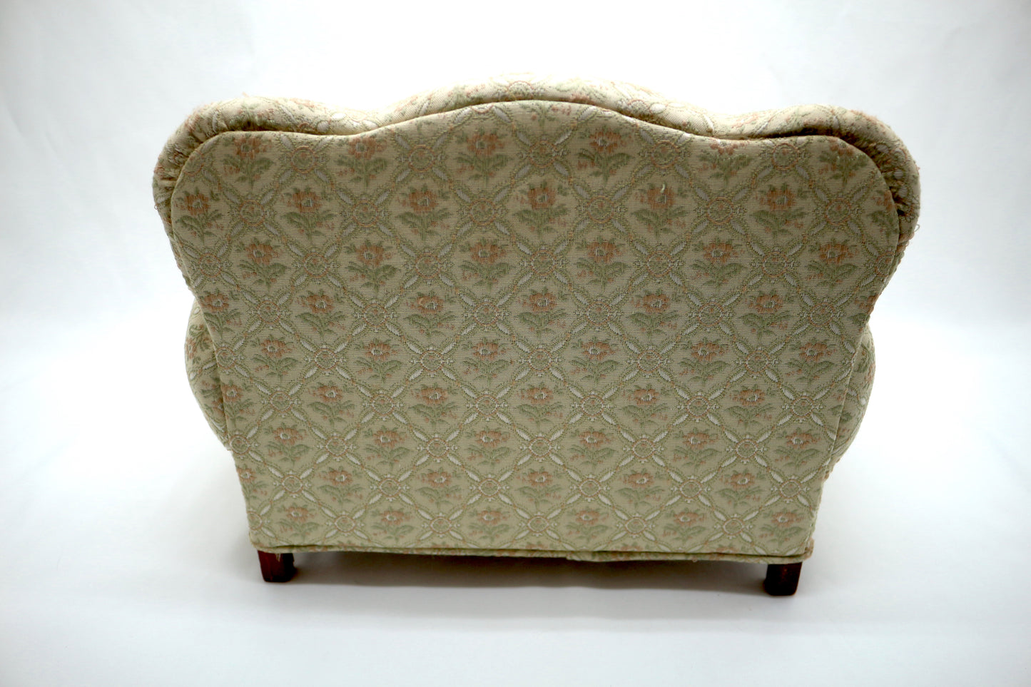 Kingstate Victorian Style Doll Couch