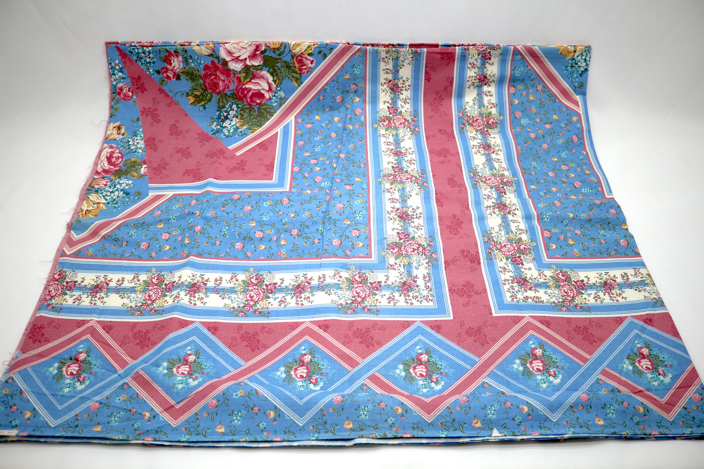 Vintage 90's Flower Quilt Pattern Cotton Fabric 44" x 2.75 yds