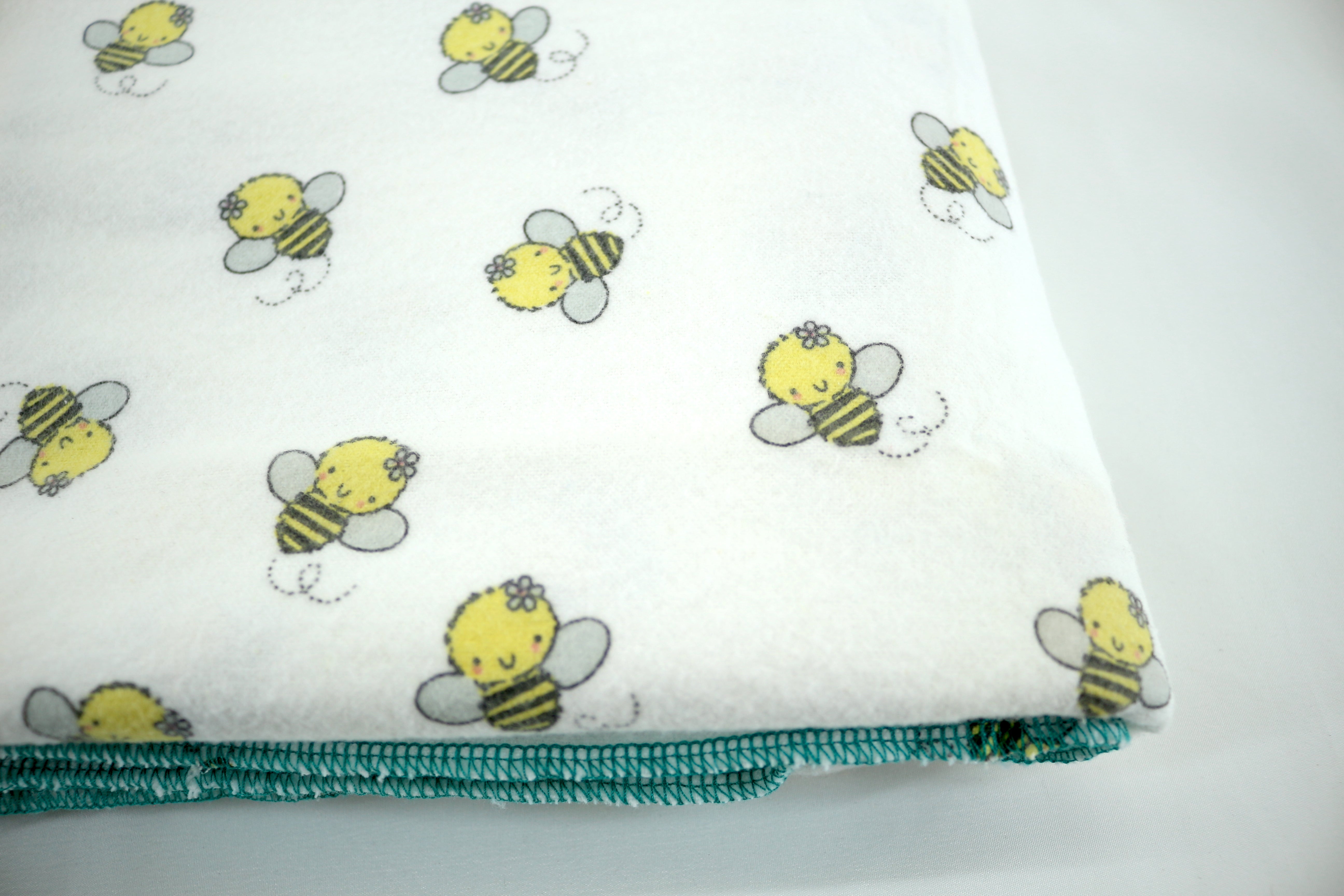 2 yds Baby Bees Flannel Fabric – Makeropolis