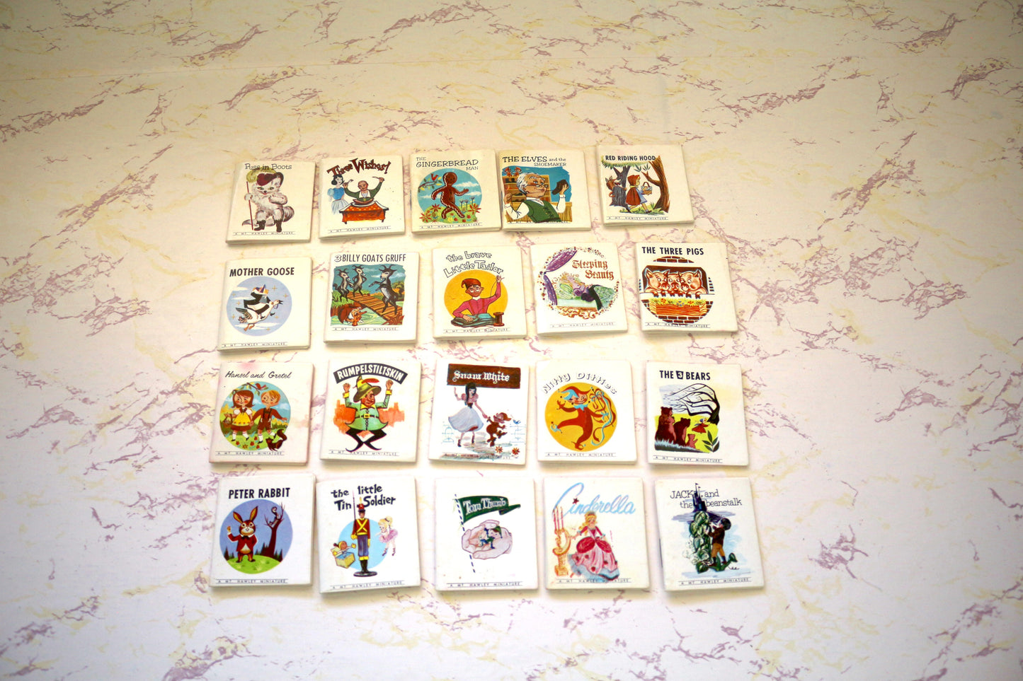 Set of 20 Mini Nursery Rhyme Books – 2" x 2"