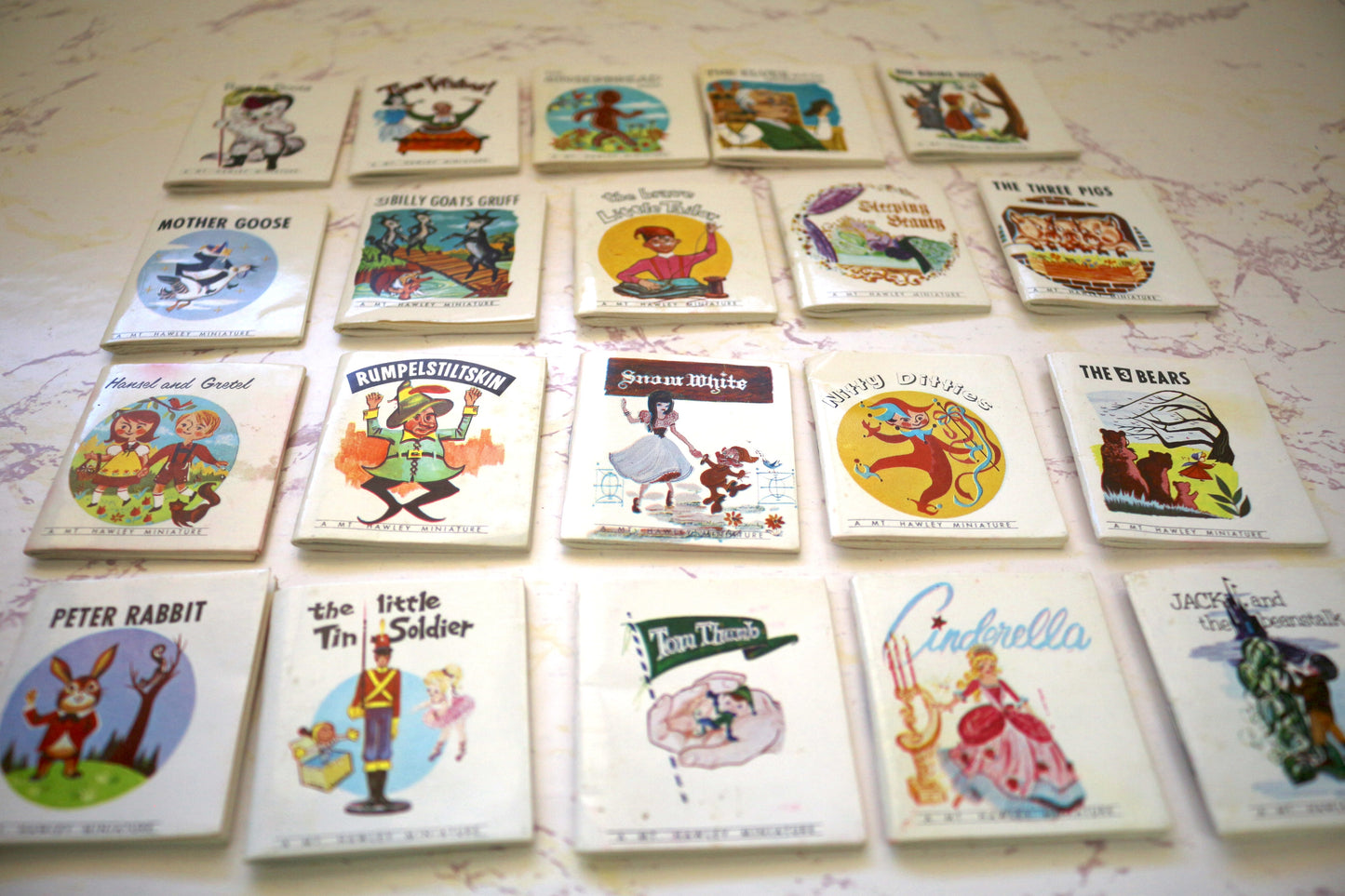 Set of 20 Mini Nursery Rhyme Books – 2" x 2"