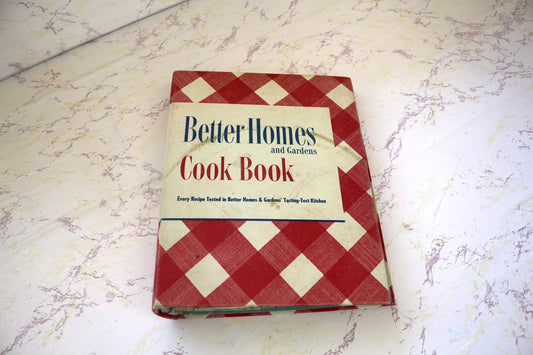 Better Homes & Gardens Cookbook – Culinary Delights & Inspiring Graphics!