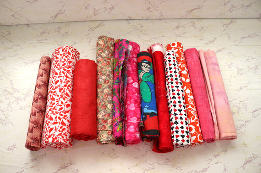 One-Pound Fabric Remnant Bundles – Pinks & Reds