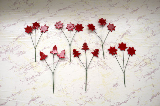 Christmas-Themed Flower Decorations – Set of 5