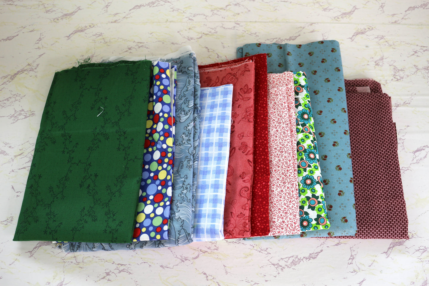 Sustainable Creativity: 1.5 lb Cotton Fabric Sets Sew Many Possibilities