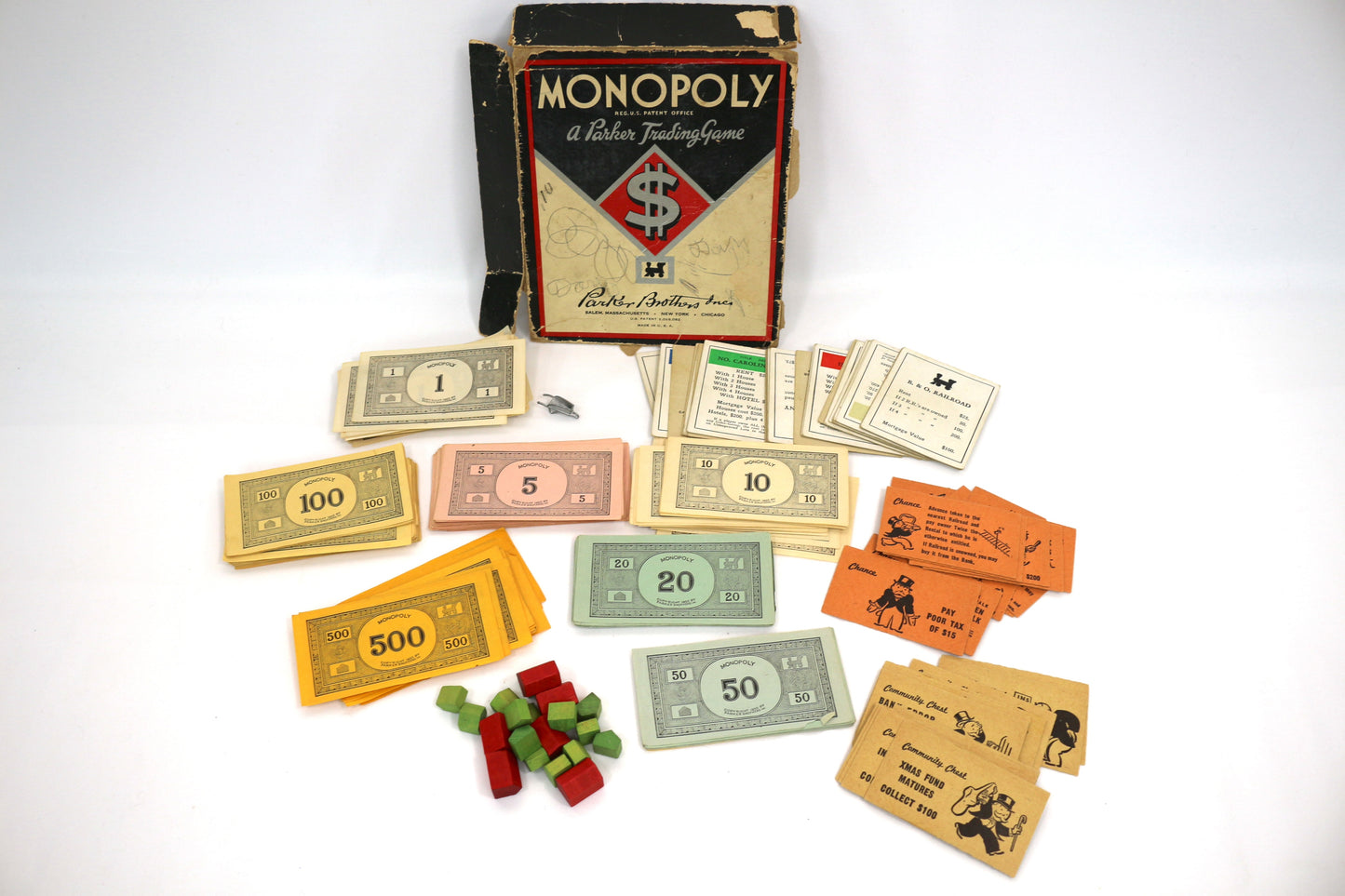 Vintage Monopoly Box with Money & Game Pieces – Classic Charm