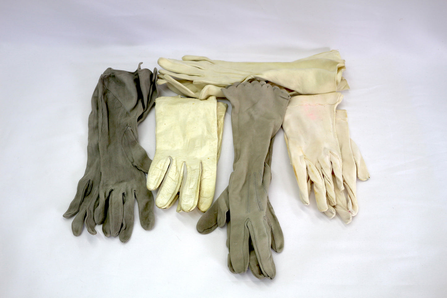 Bundle of Gloves – A Mix of Styles & Sizes!