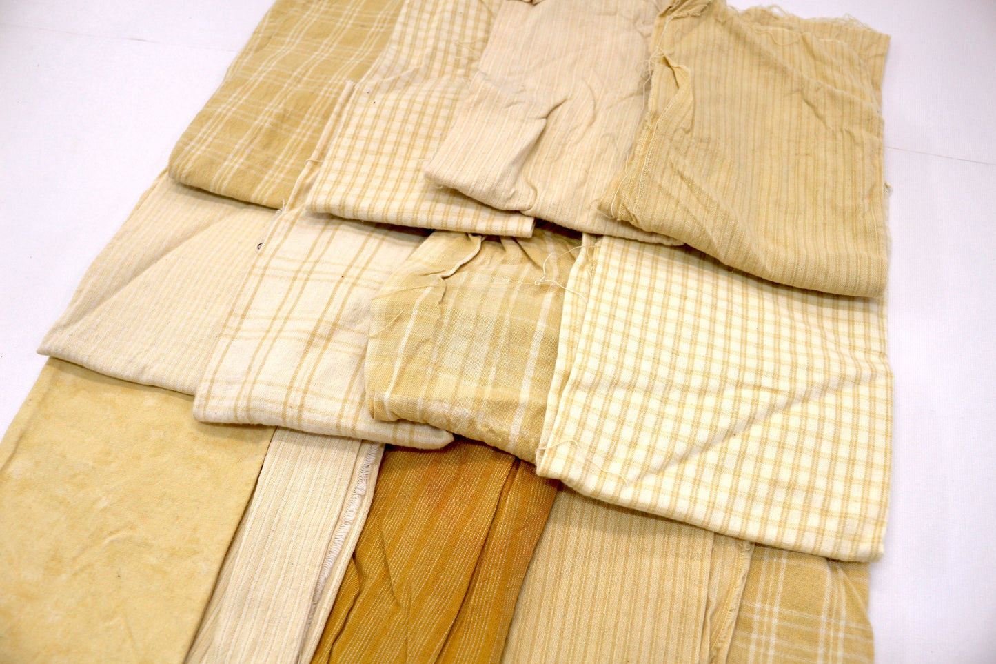 Neutral Cotton Fat Quarter Bundle – Earthy Hues for Every Project
