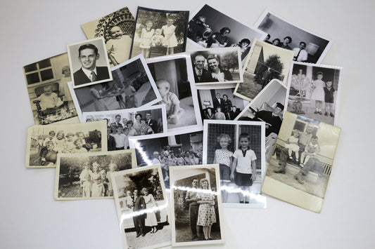 25 Vintage Black & White Photos – Random Selection