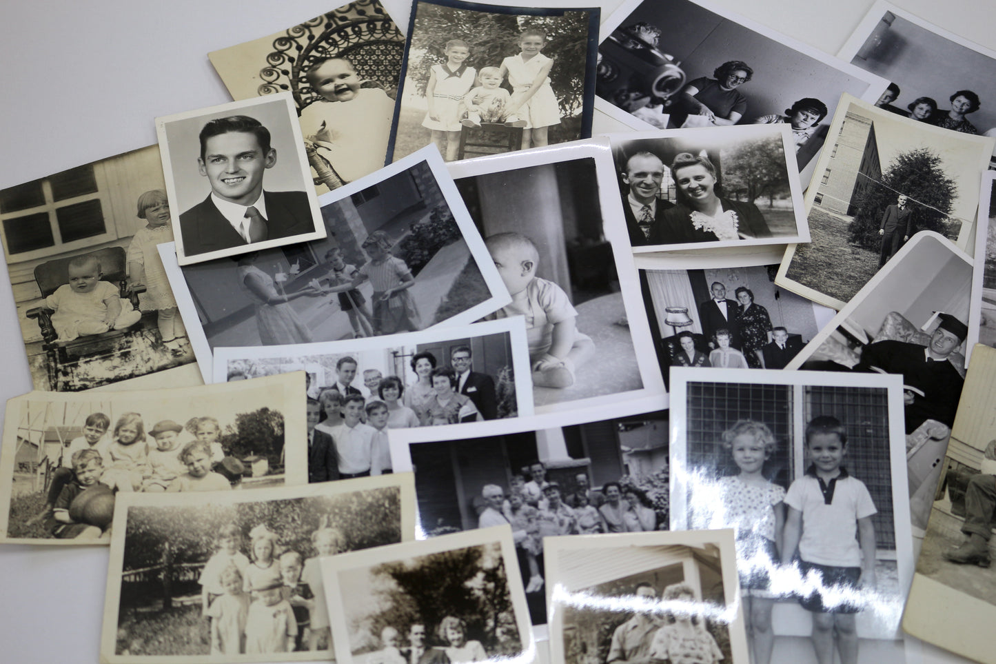 25 Vintage Black & White Photos – Random Selection